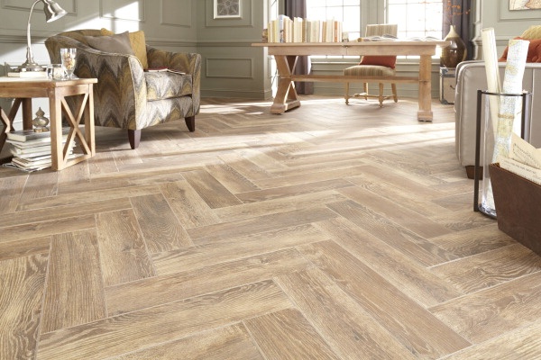 Living room with wood-look tile flooring